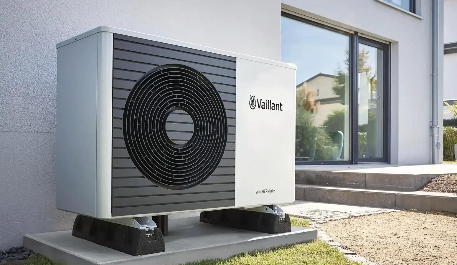 Air Source Heat Pumps vs Traditional Boilers-Which Is Right for You blog image 1